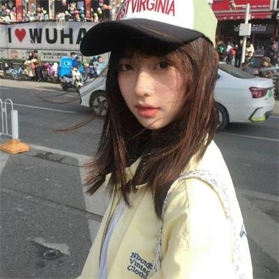 10号舱里的女人
